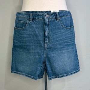 NWT Style & Co Boyfriend Denim Shorts Size 12 🔥